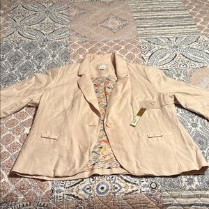 New size 14 Women's Cream Blazer